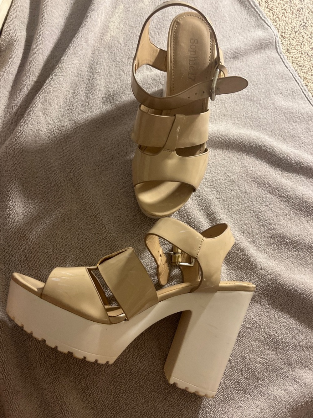 Chunky heels
